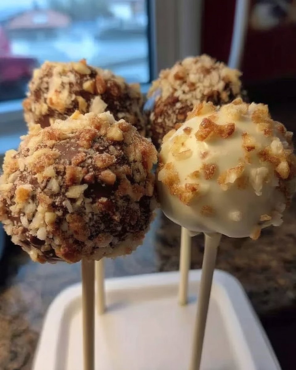 Creamy cheesecake push pop cakes with white chocolate coating