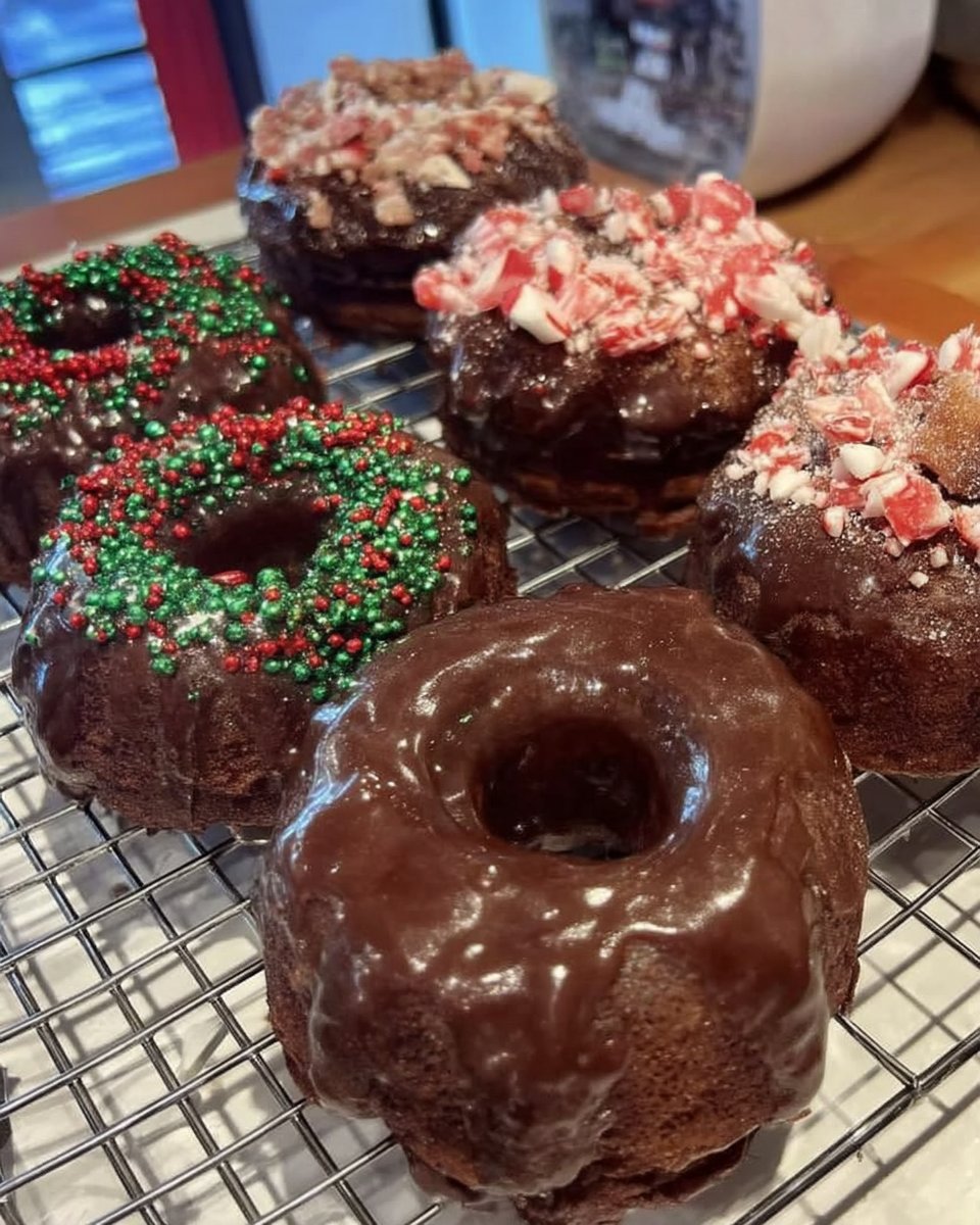 Peppermint Chocolate Cake 14 Peppermint chocolate cake served on a plate with ganache drip